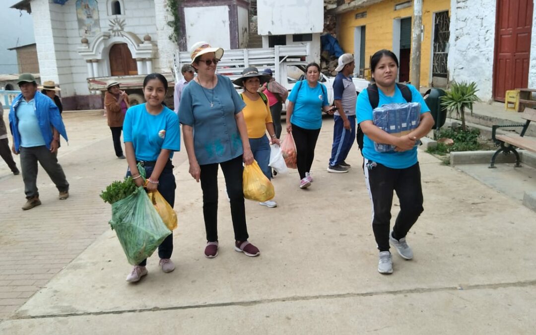 Pérou-Lima : Tendre la main et tendre la main à nos frères et sœurs