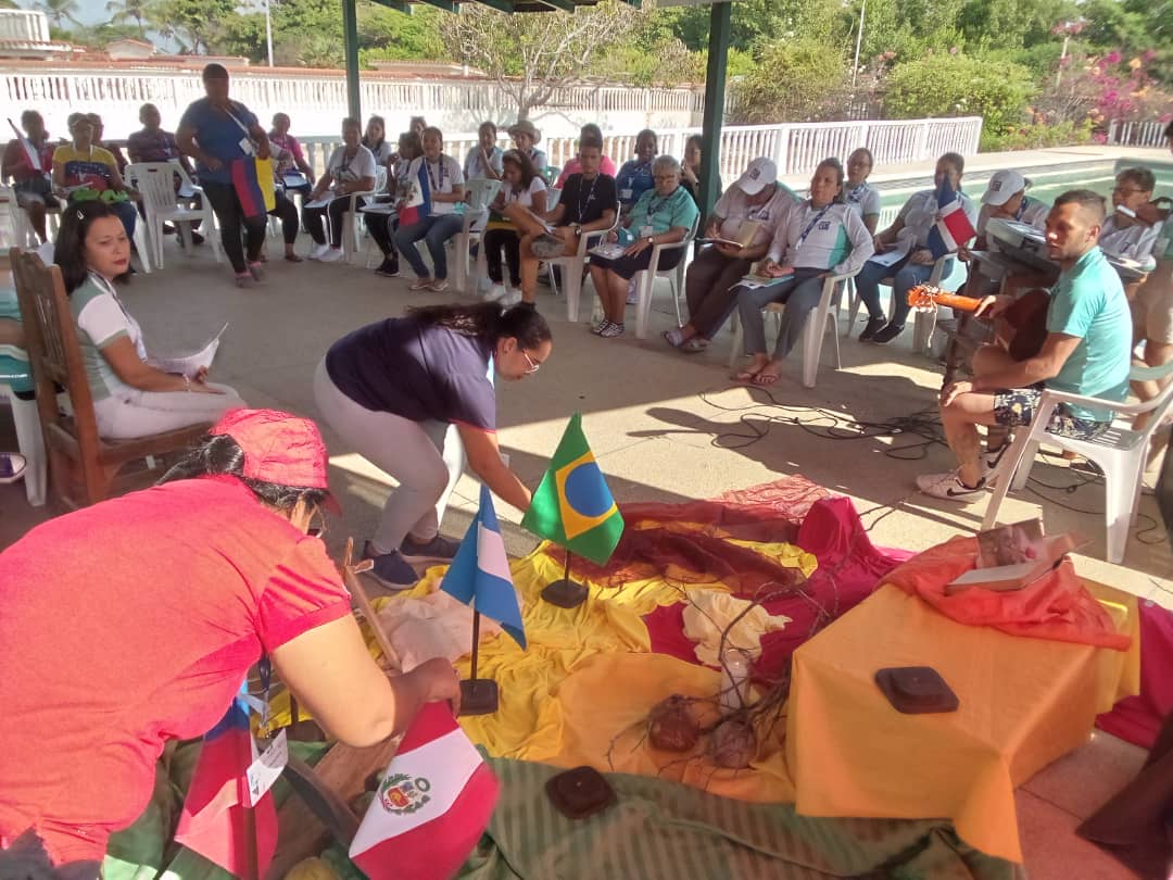 «He vingut a servir» Trobada nacional d’educadors Vedruna de Veneçuela