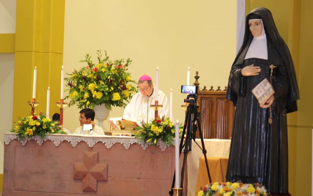 Laity “Alfareras del Amor” of Melipilla celebrated St. Joaquina de Vedruna Day and thanked the Sisters of Melipilla for their centenary of service.
