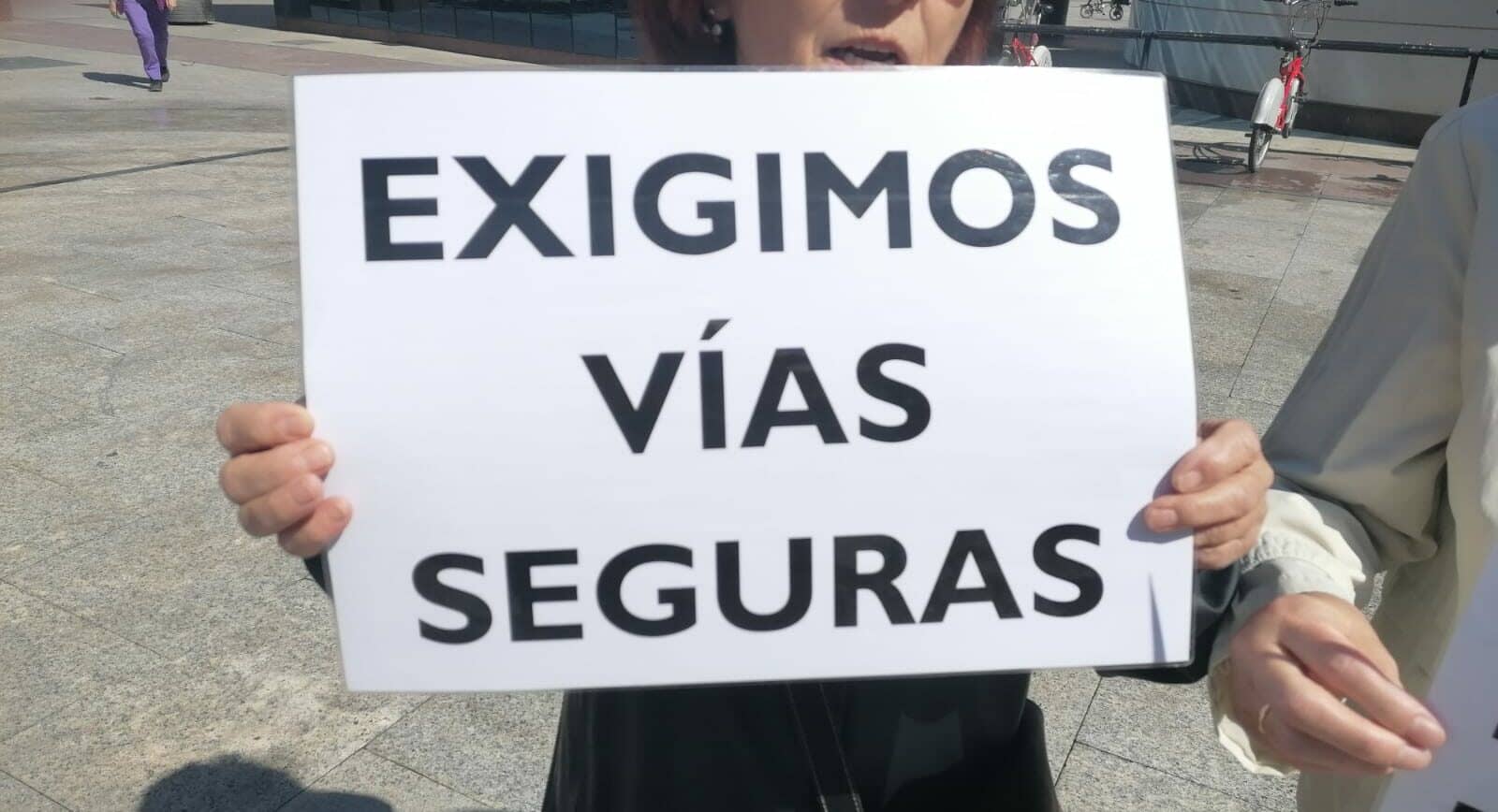 Units en el dolor: Concentració a Saragossa en memòria de les víctimes a les fronteres