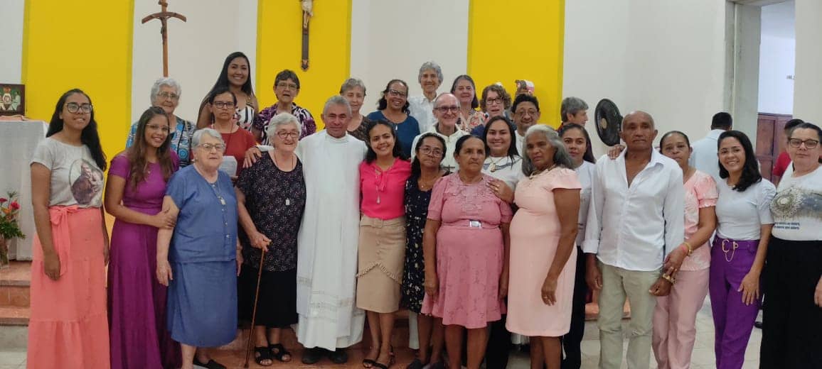 La professió perpètua de Maria do Socorro, al Brasil, veritable espai de creixement i festa per a la nostra família Carismàtica Vedruna