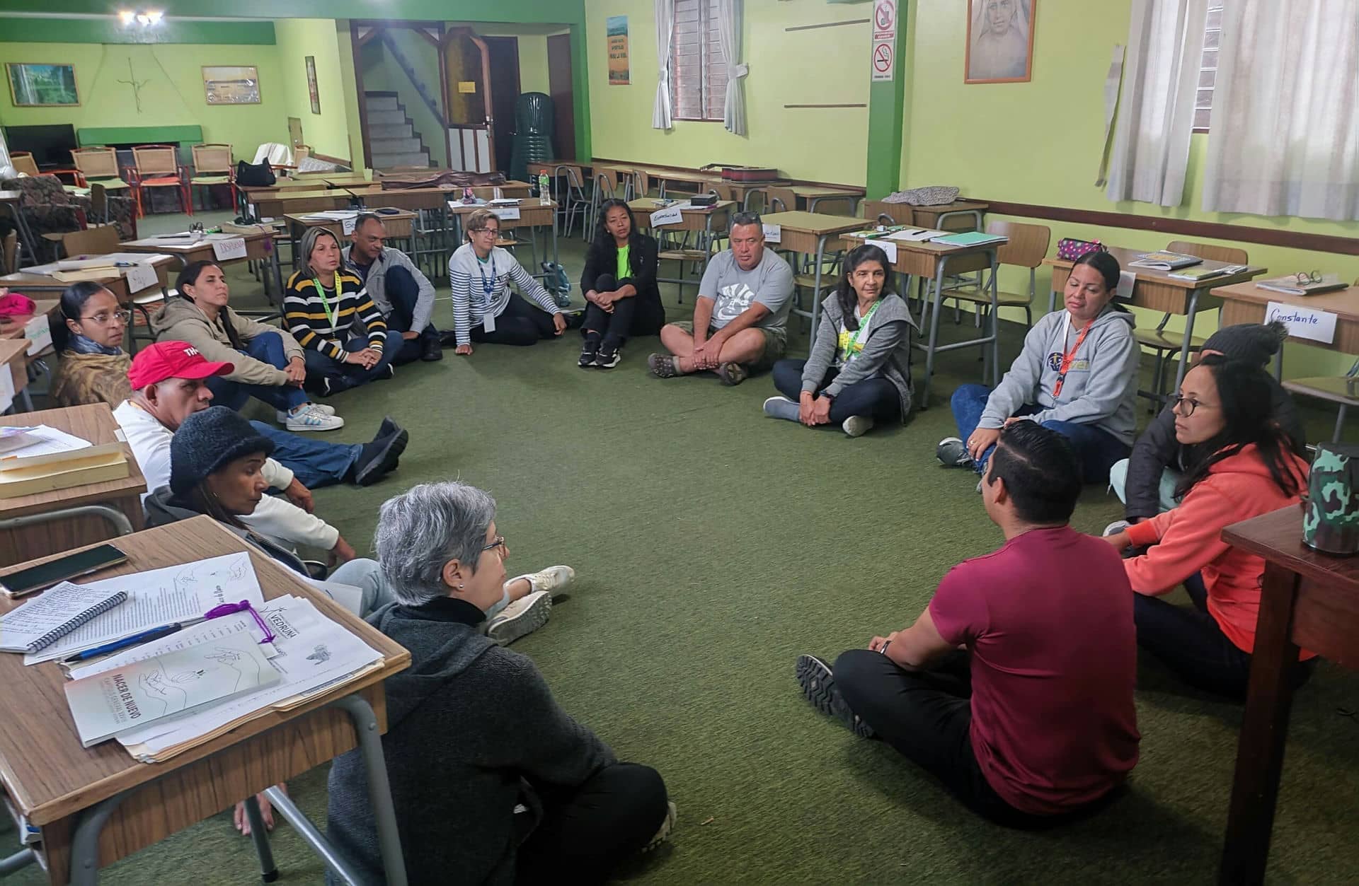 Veneçuela: Equips de gestió dels centres educatius, apropant-nos al document capitular ‘Néixer de Nou’.