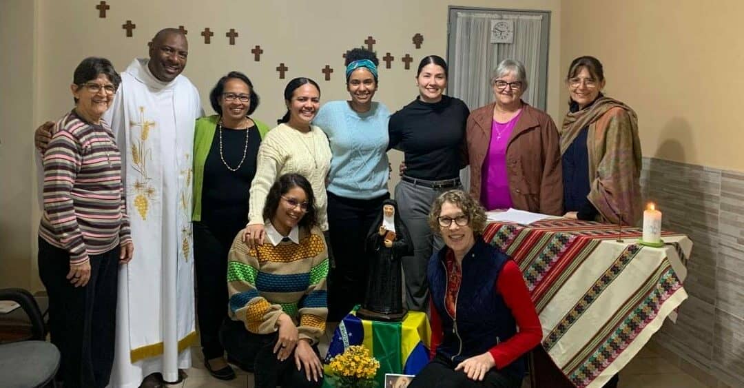 Célébration à VedrunAmerica-Brésil : avec joie et espoir, Karem dit « oui » à l&rsquo;appel de Jésus