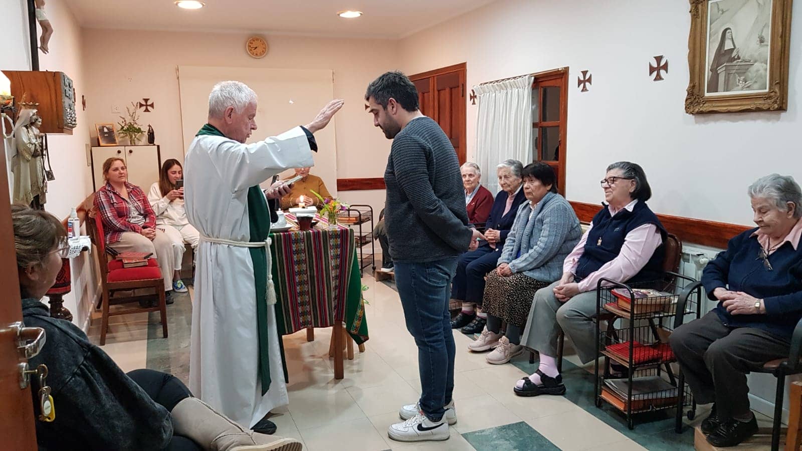 A qui enviaré i qui anirà? I vaig respondre: “Aquí em tens, envia’m a mi” (Is 6,8)
