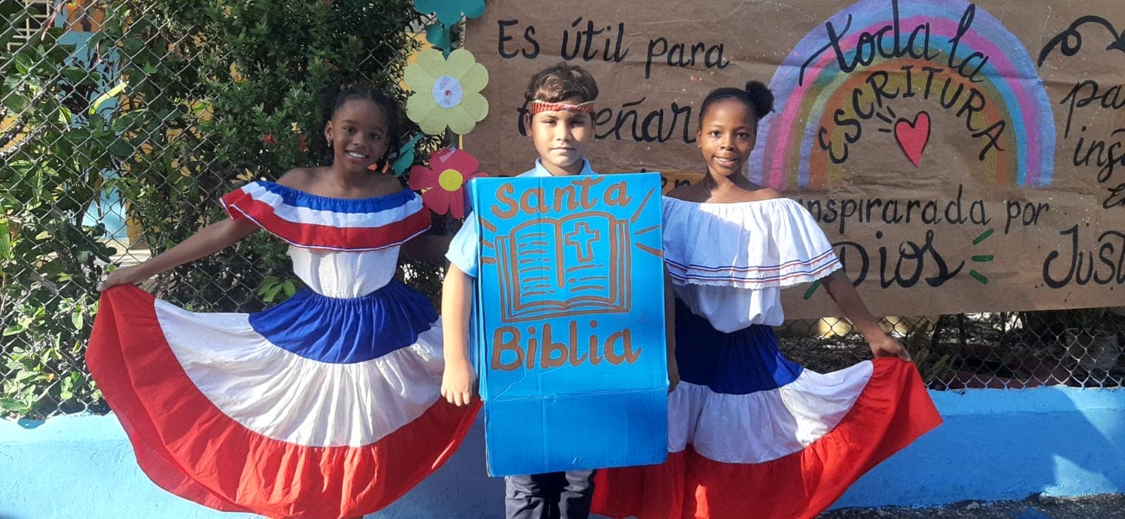 Hommage à la Bible, Parole vivante, en République dominicaine