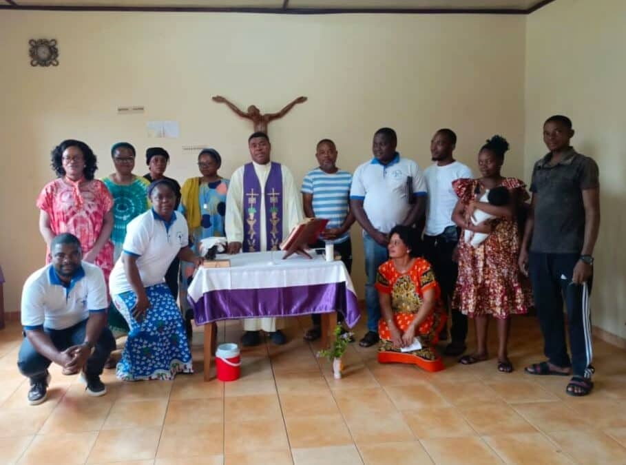 Carême en communauté : les enseignants de l&rsquo;école Vedruna d&rsquo;Añisok reprennent espoir