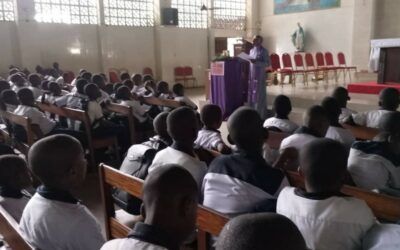 Preparar el corazón para la Navidad: retiro espiritual en el Complejo Escolar Vedruna