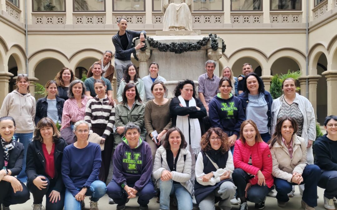 Raíces que impulsan el futuro: educadores Vedruna se reencuentran en Vic