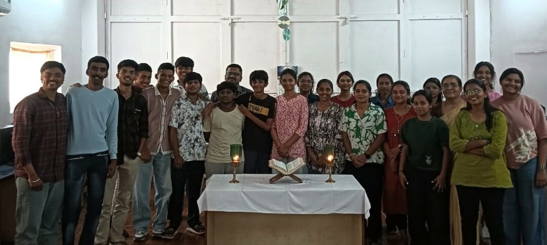 Bhavnagar Youth ignite their faith at “Unleash the fire” Program
