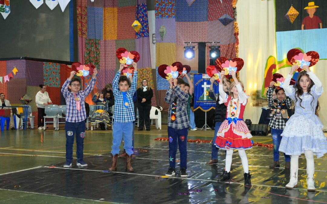 Festa Junina en clima del mundial i Bicentenari Congregacional