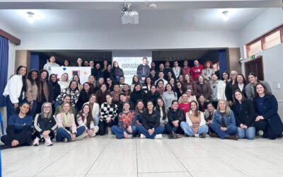 Comunicación No Violenta. Formación de docentes – Colegio Santa Cruz – Maringá, Brasil